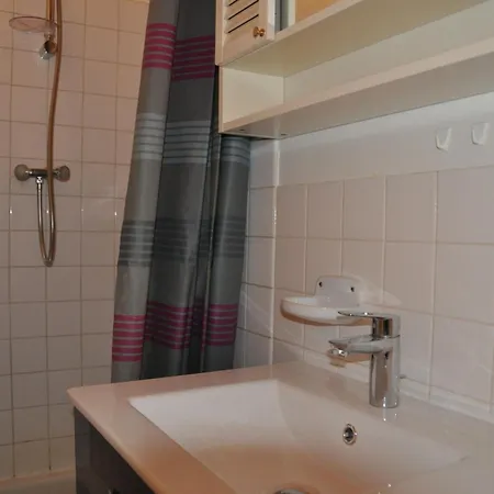 Apartment Olympe By Interhome Les Deux Alpes